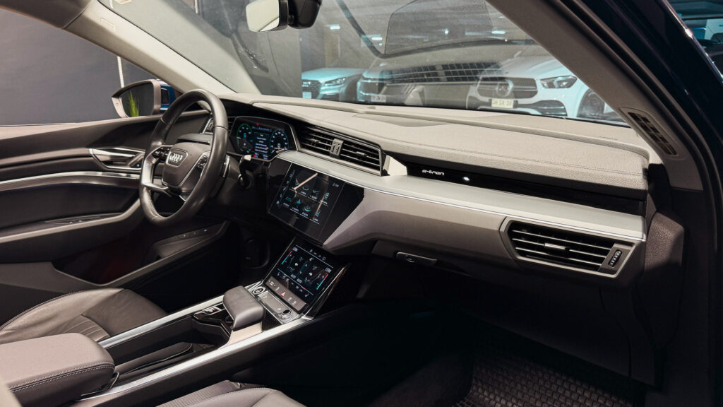 Audi E-Tron 55 Sportback EV 2024