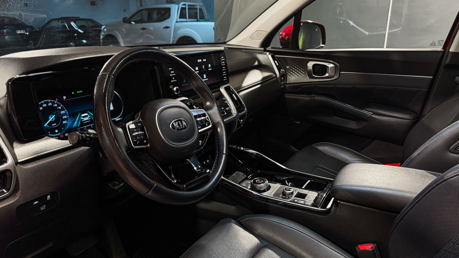 KIA Sorento — foto 11 de 35