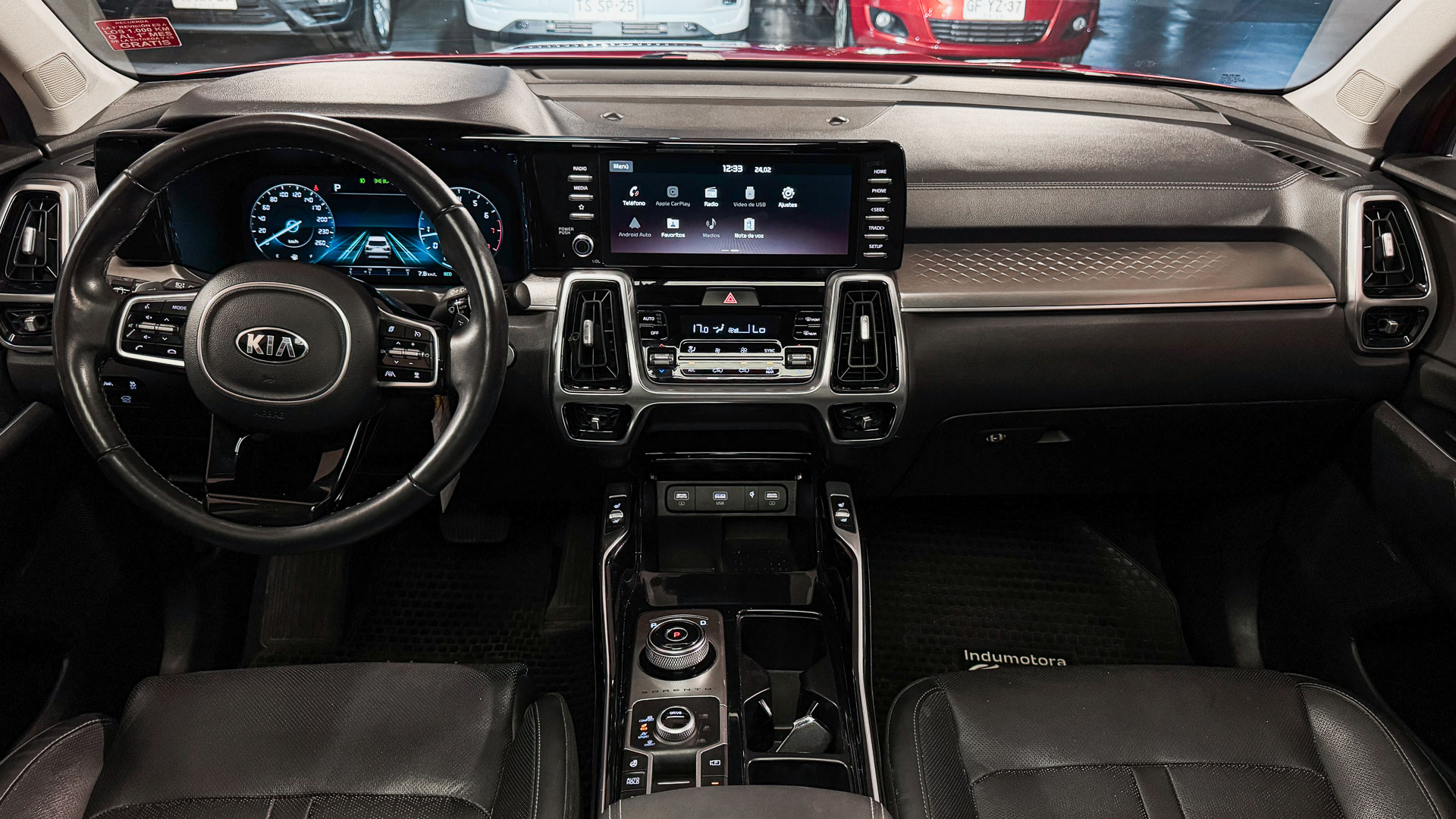 KIA Sorento — foto 14 de 35