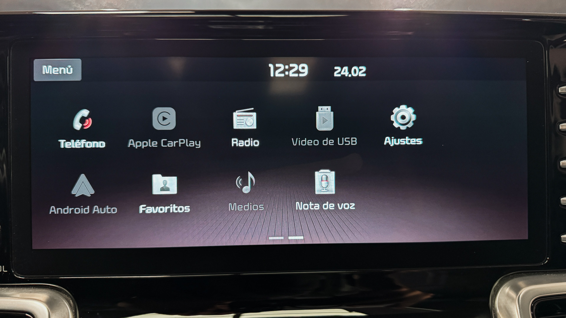 KIA Sorento — foto 17 de 35