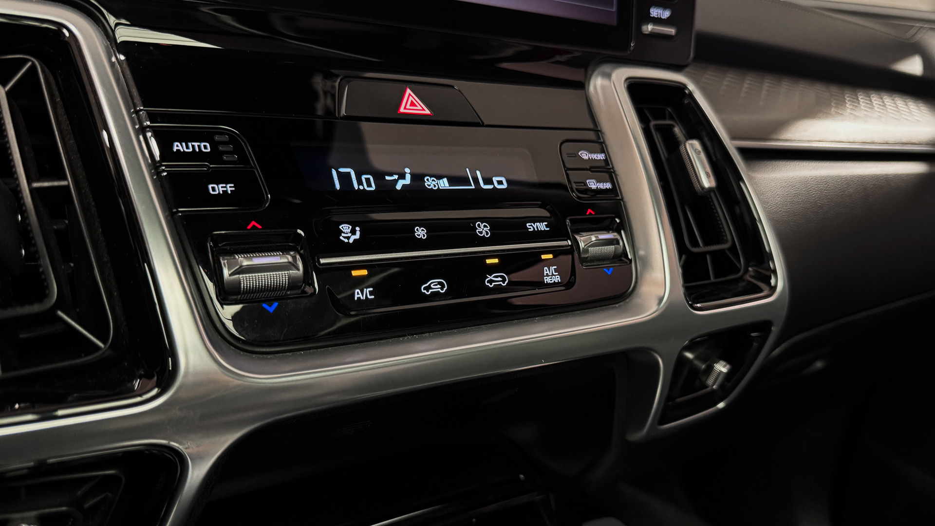 KIA Sorento — foto 19 de 35