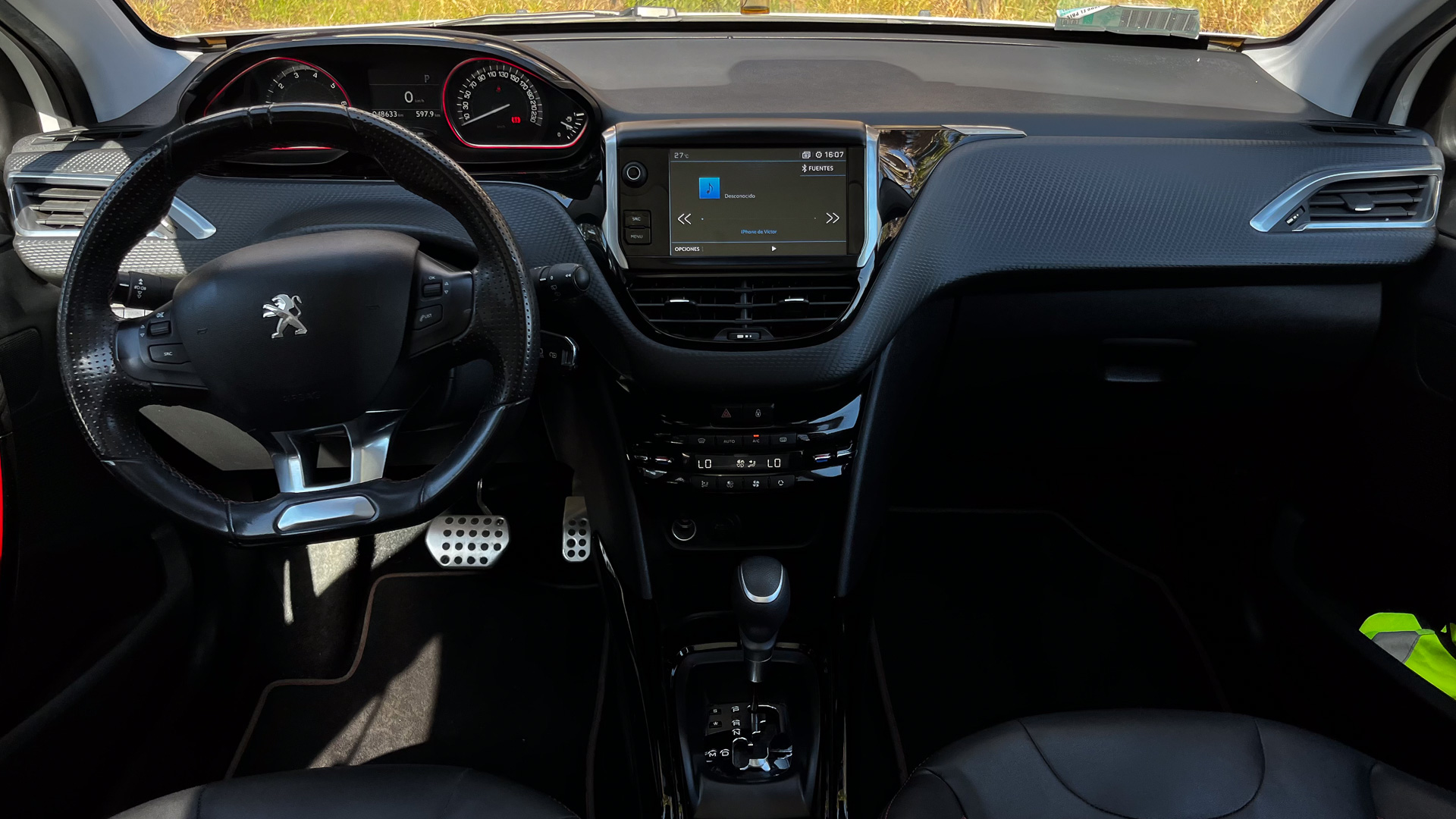 Peugeot 2008 — foto 14 de 23