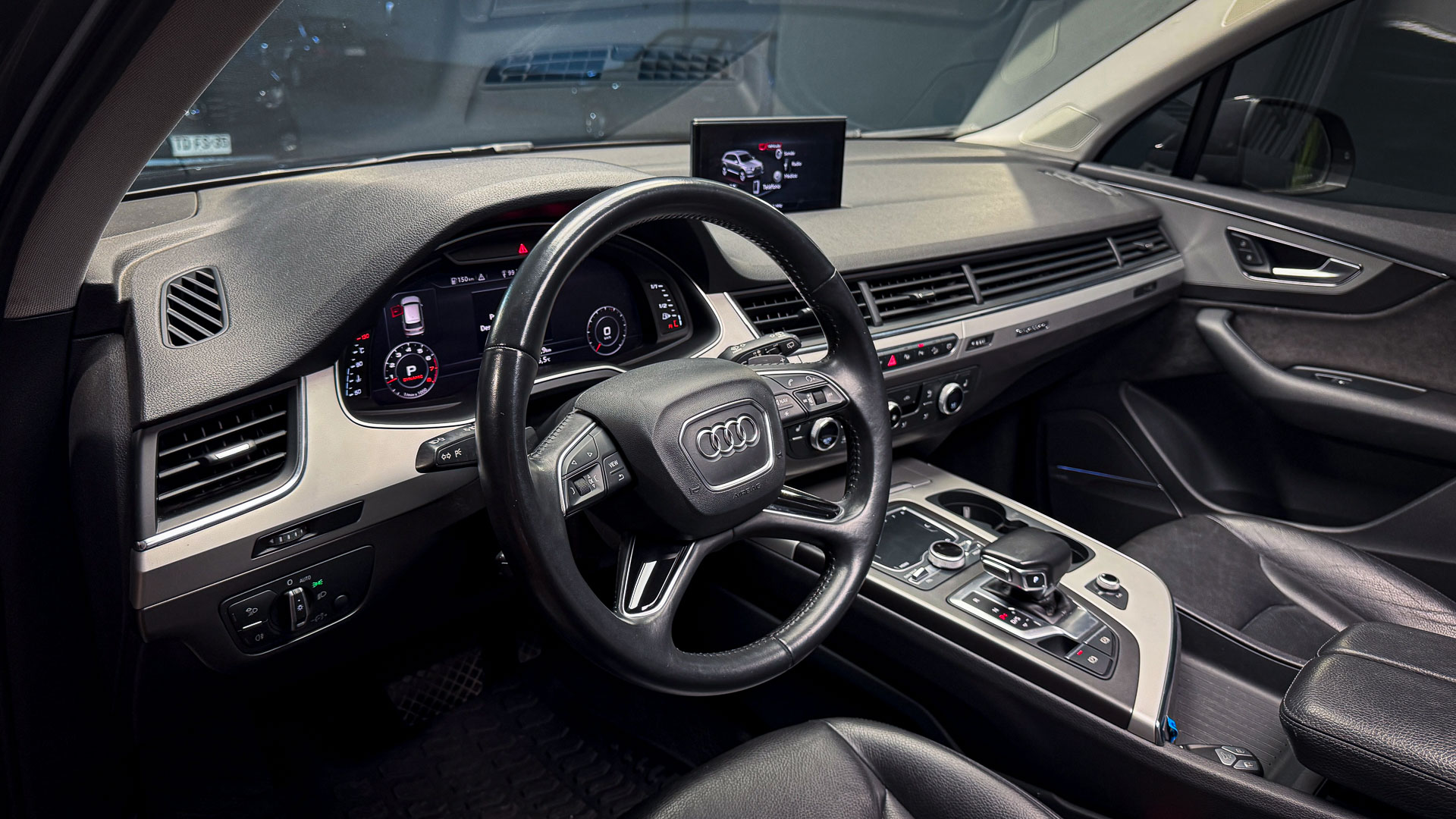 Audi Q7 — foto 11 de 31