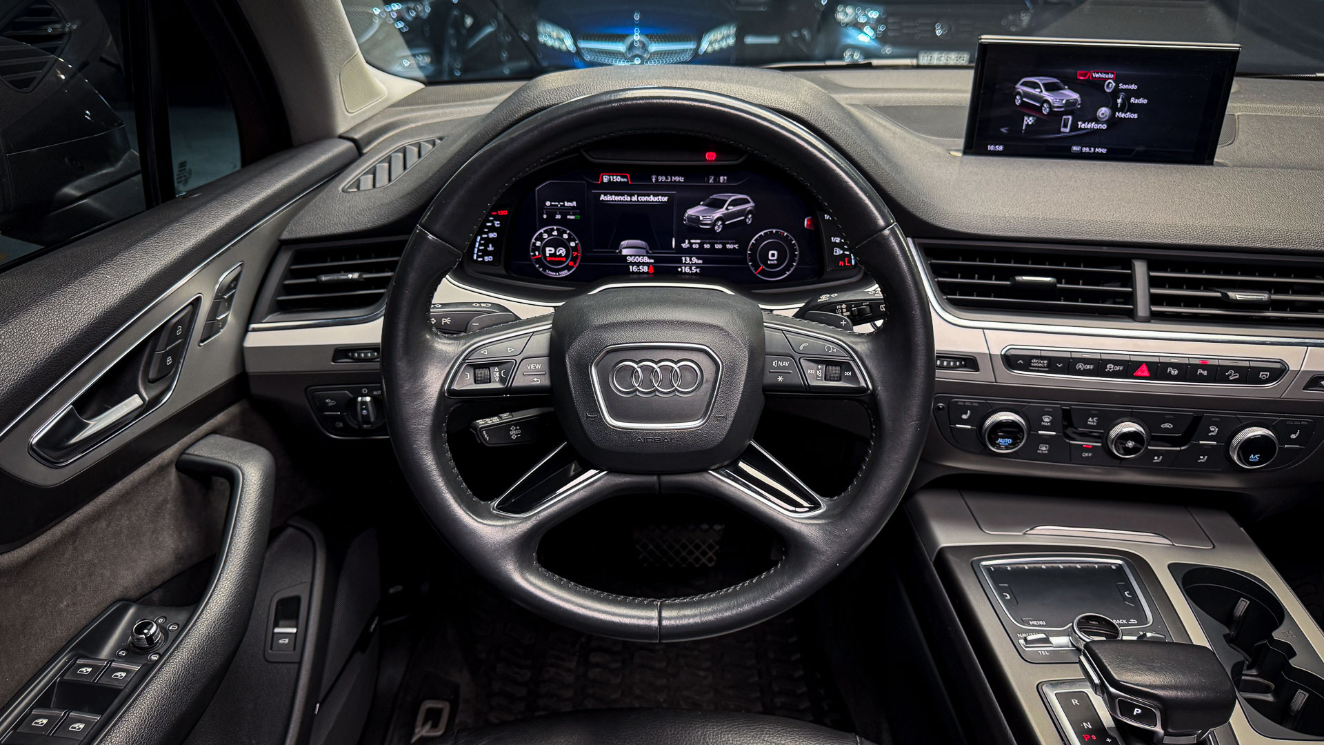 Audi Q7 — foto 12 de 31