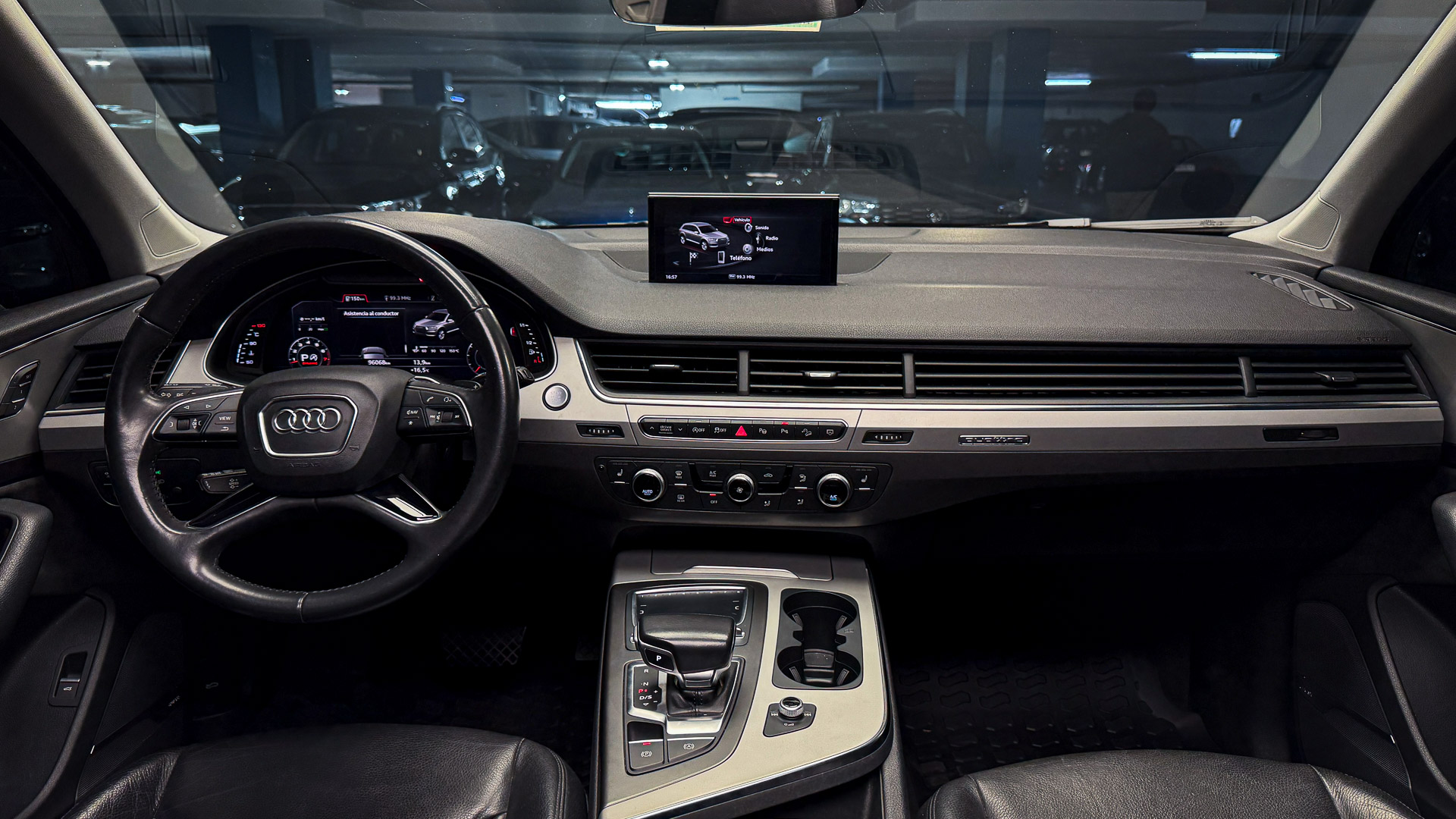Audi Q7 — foto 14 de 31