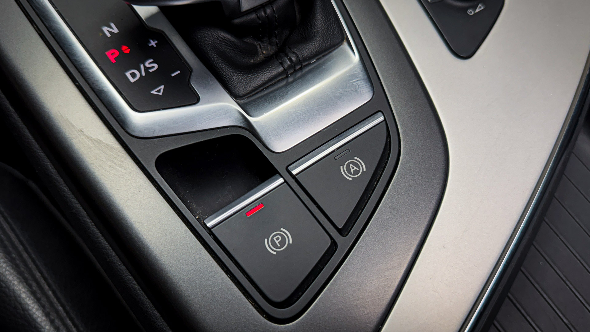 Audi Q7 — foto 20 de 31