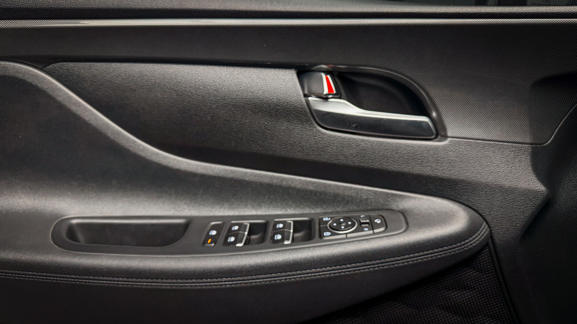 Hyundai Santa Fe — foto 22 de 25