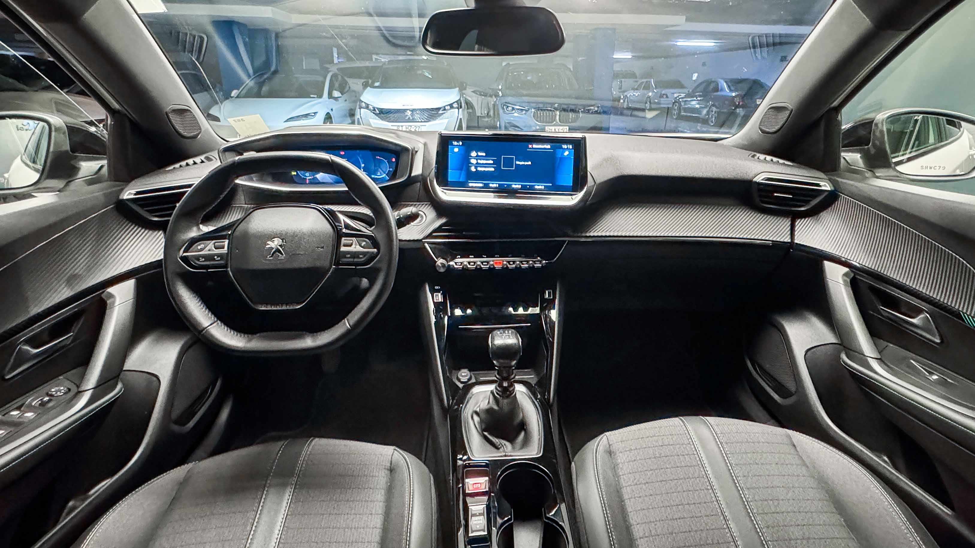 Peugeot 2008 — foto 15 de 30