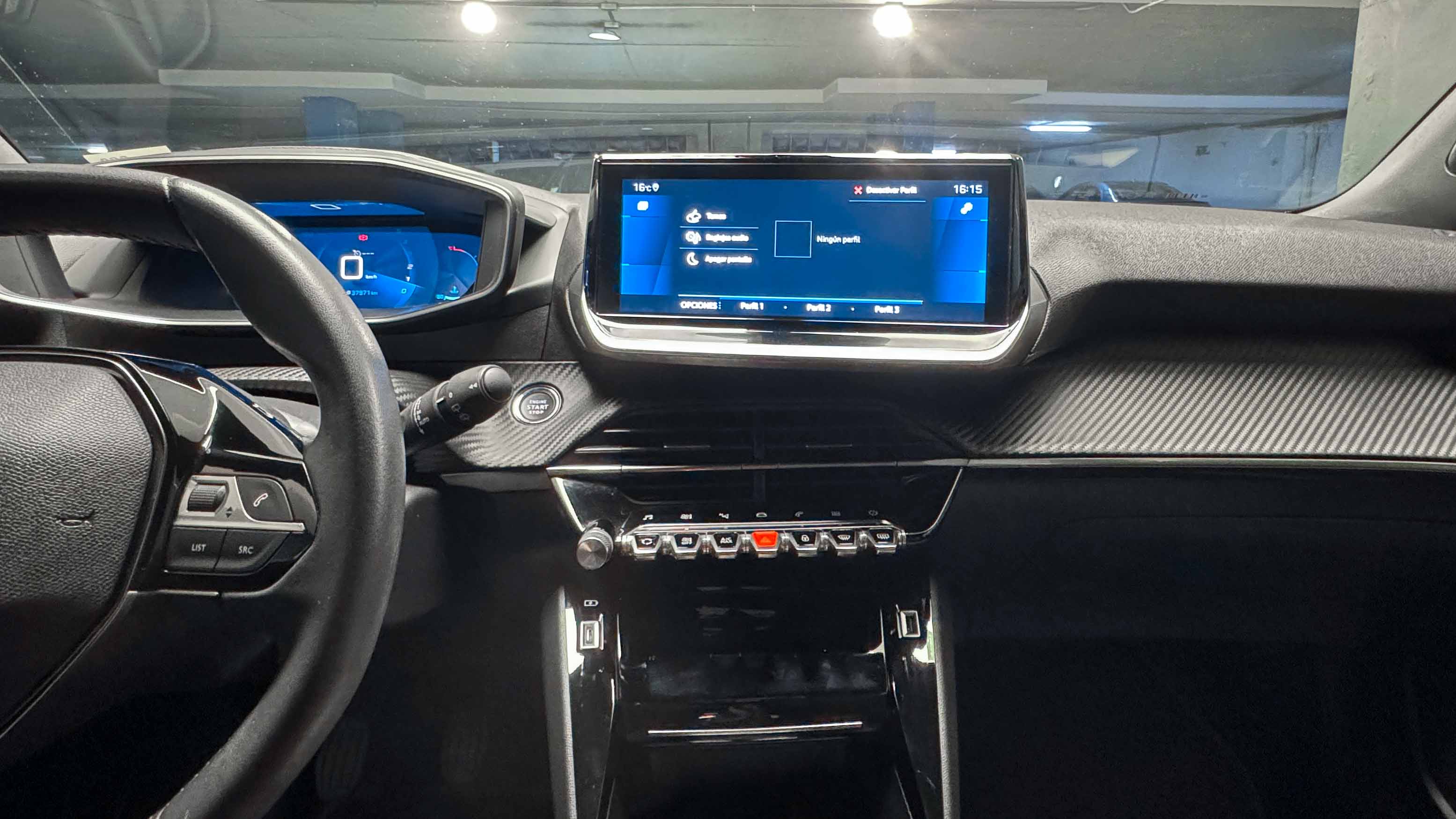 Peugeot 2008 — foto 16 de 30