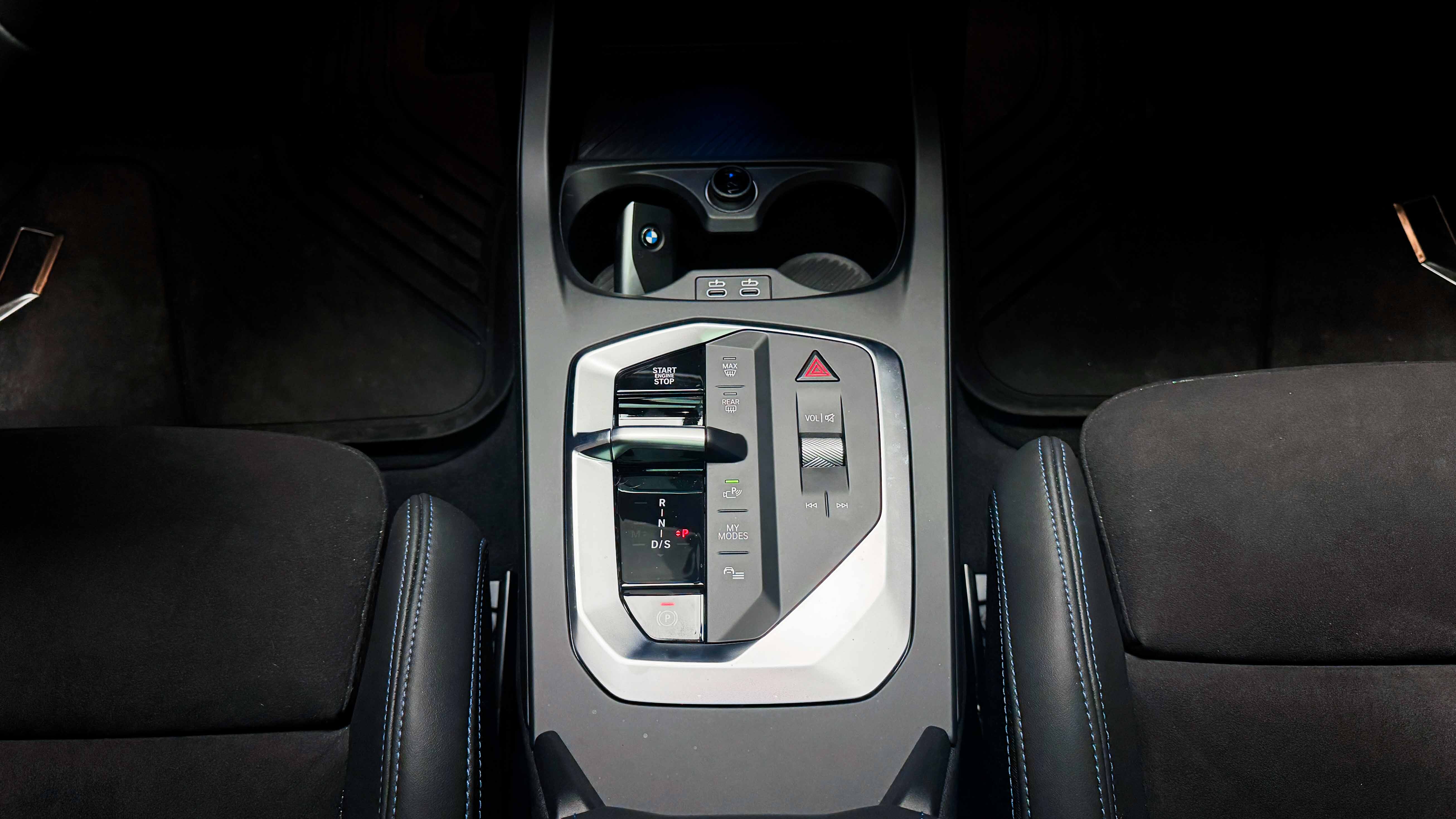 BMW 120 — foto 20 de 31