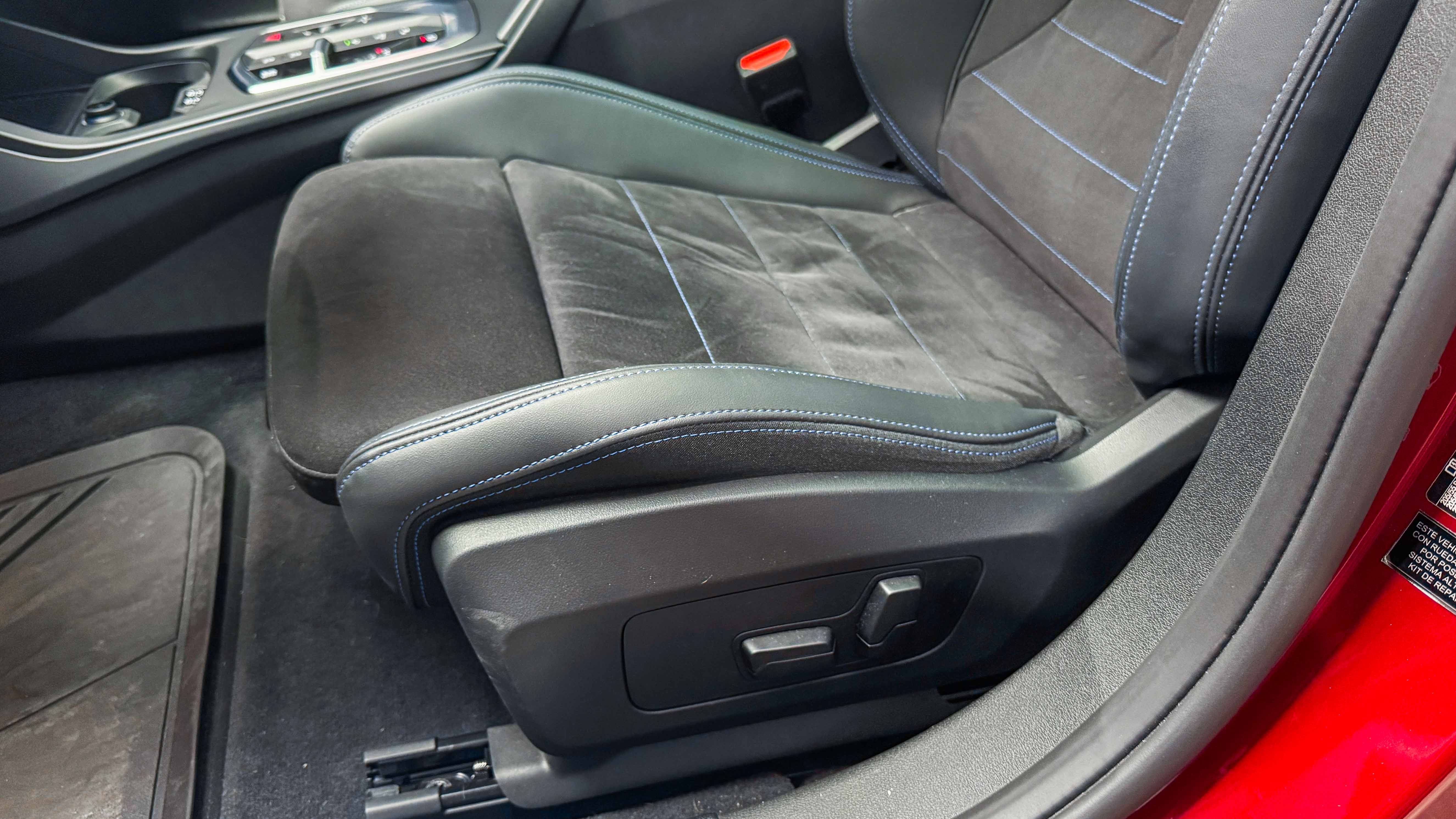 BMW 120 — foto 26 de 31