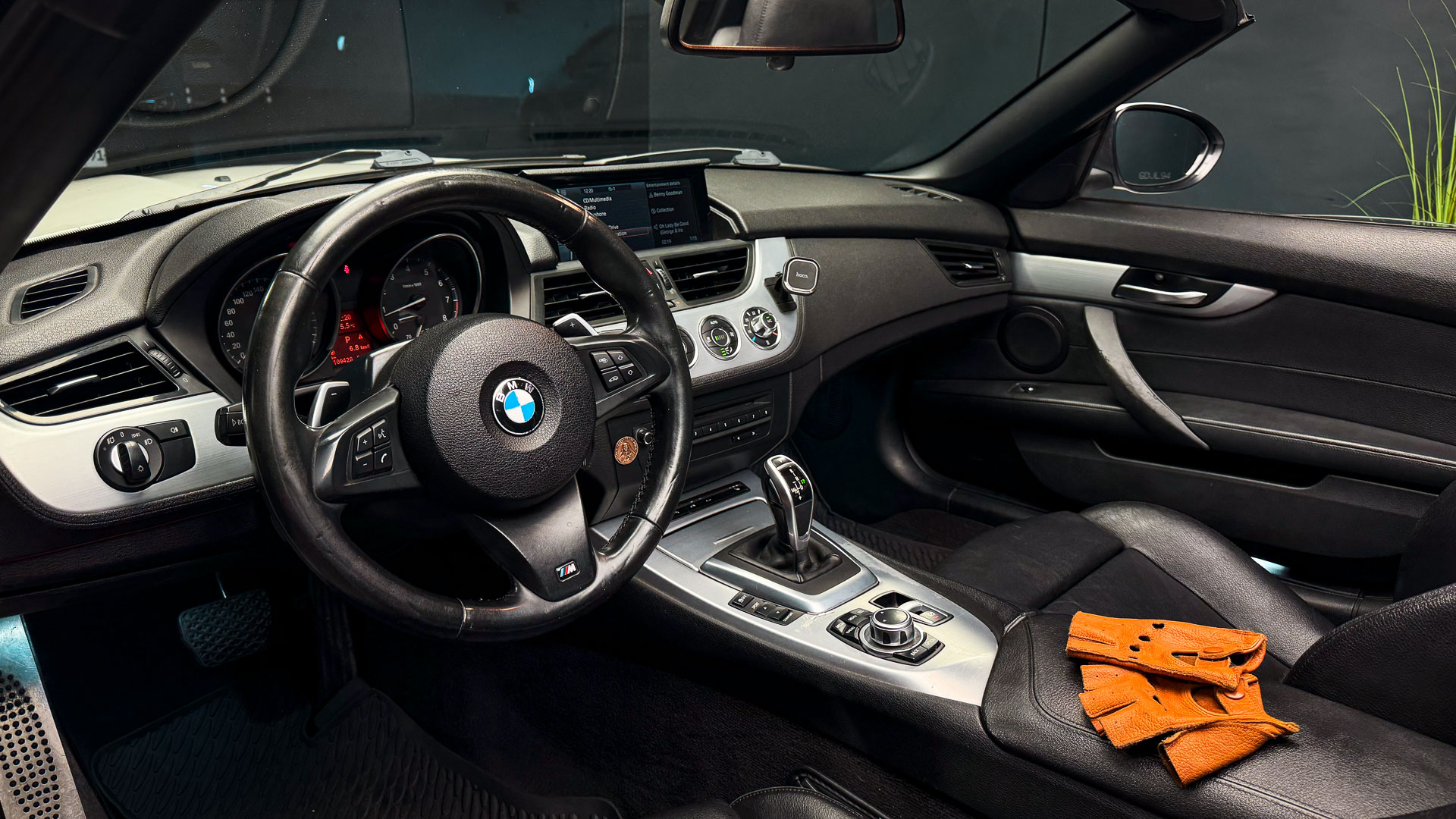 BMW Z4 — foto 13 de 32