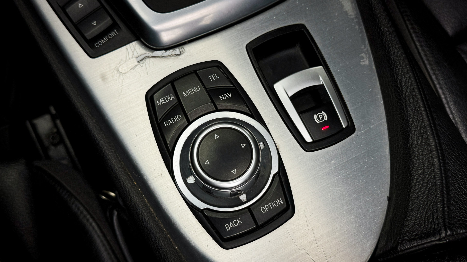 BMW Z4 — foto 23 de 32
