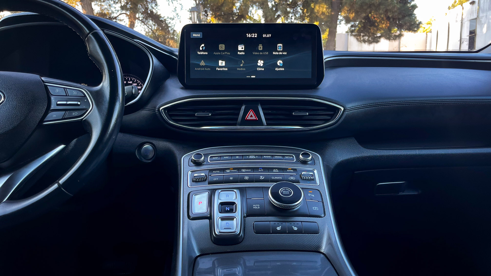 Hyundai Santa Fe — foto 16 de 25
