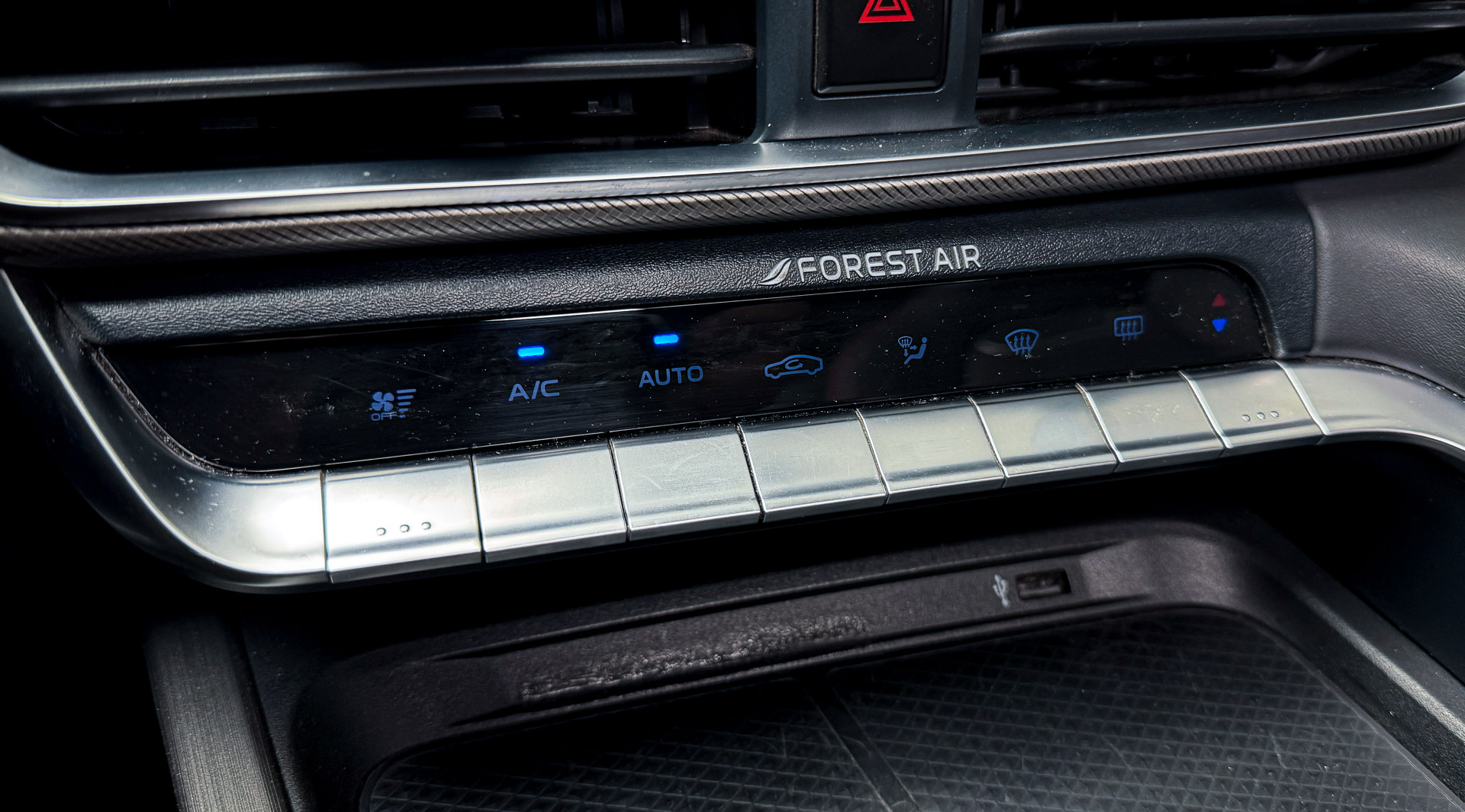 Changan Unit-T — foto 17 de 27