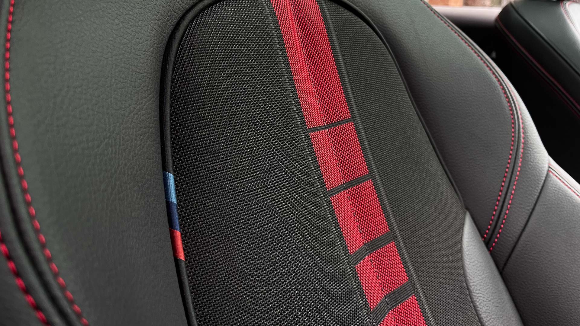 BMW 128Ti — foto 22 de 26