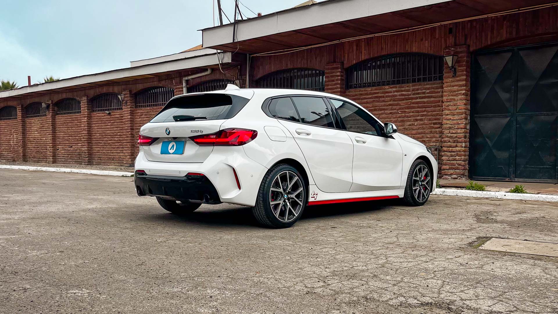 BMW 128Ti — foto 4 de 26