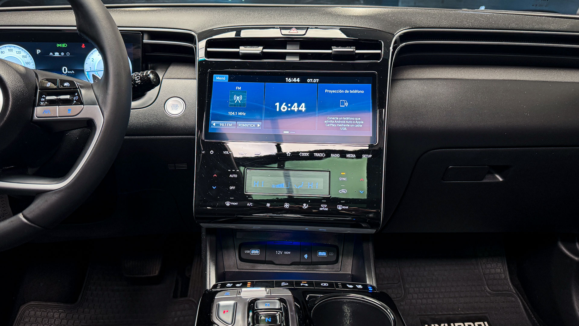 Hyundai Tucson — foto 15 de 30