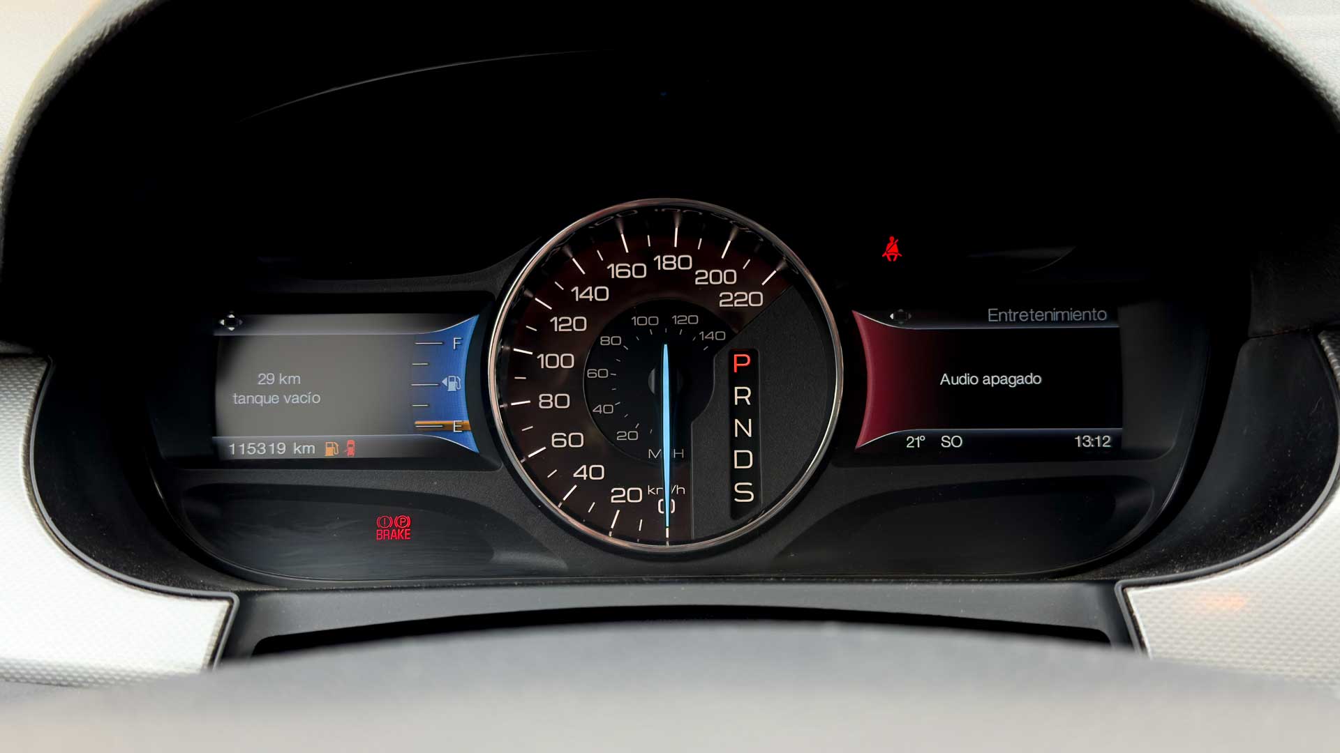 Ford Edge — foto 8 de 27