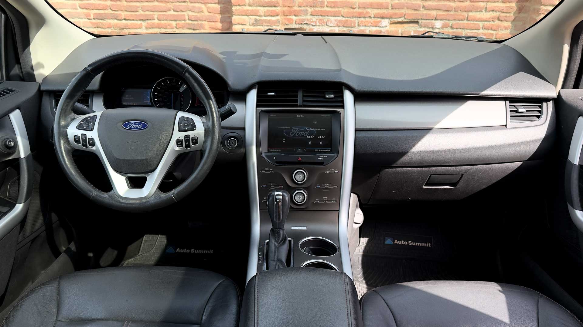 Ford Edge — foto 14 de 27