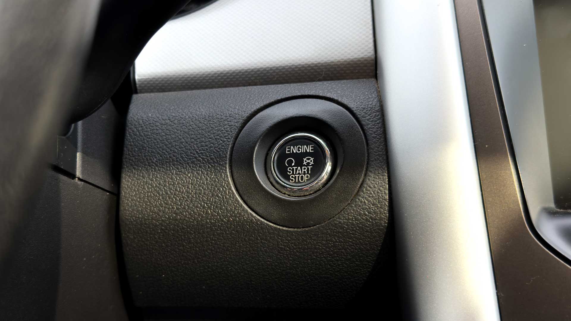 Ford Edge — foto 21 de 27