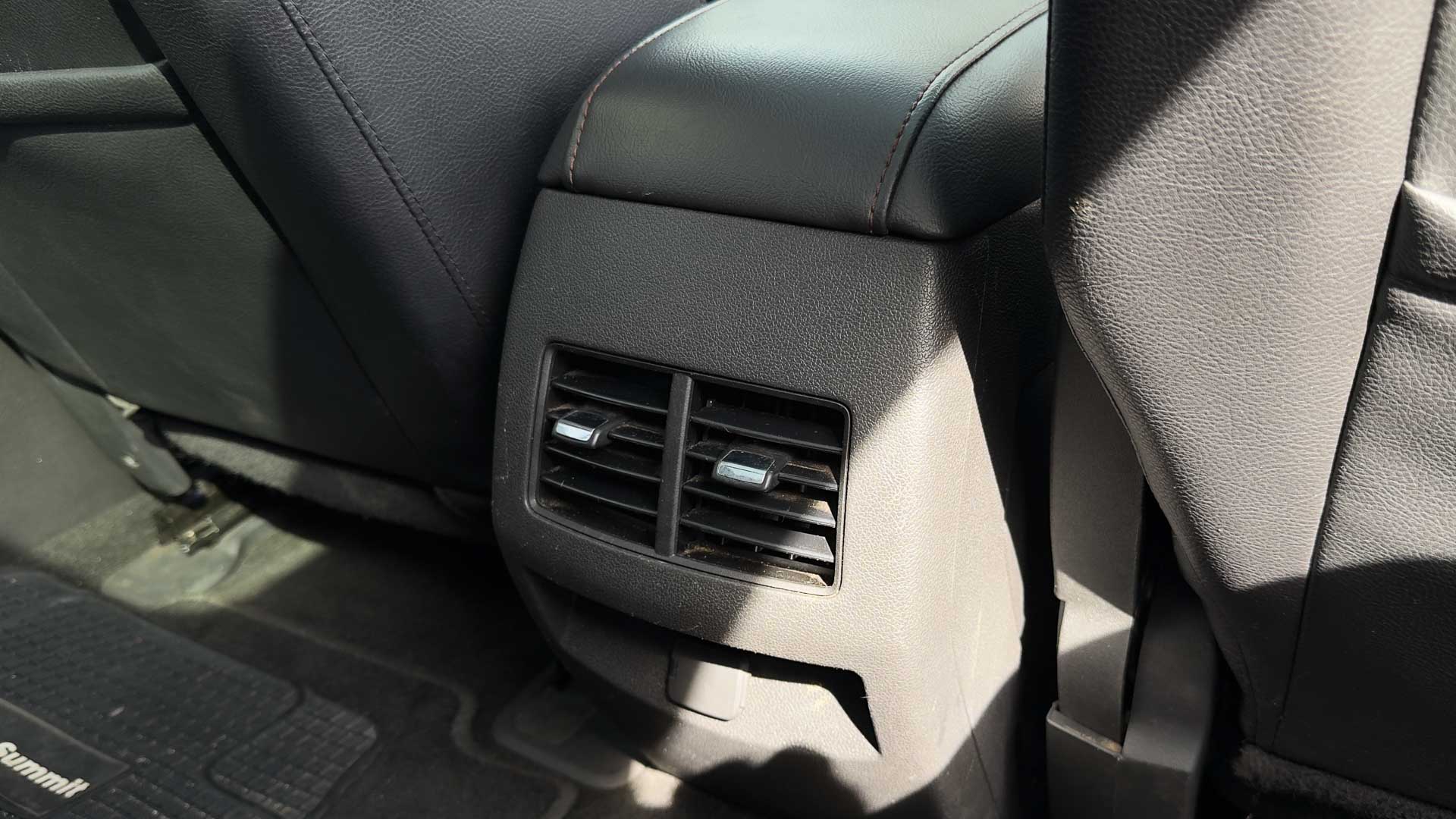 Ford Edge — foto 27 de 27