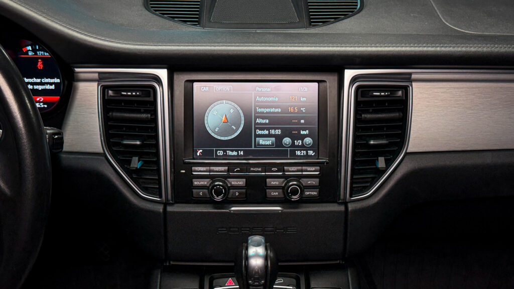 Porsche Macan S 4Wd 3.0 2015 — foto 17 de 40