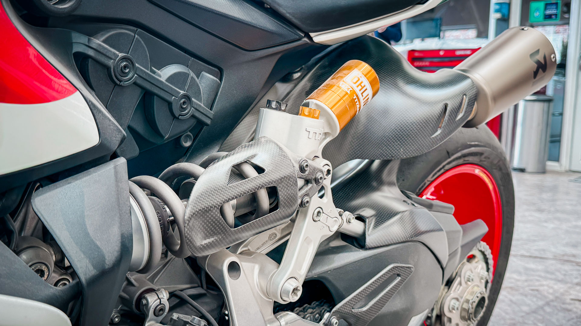Ducati Panigale R — foto 15 de 16