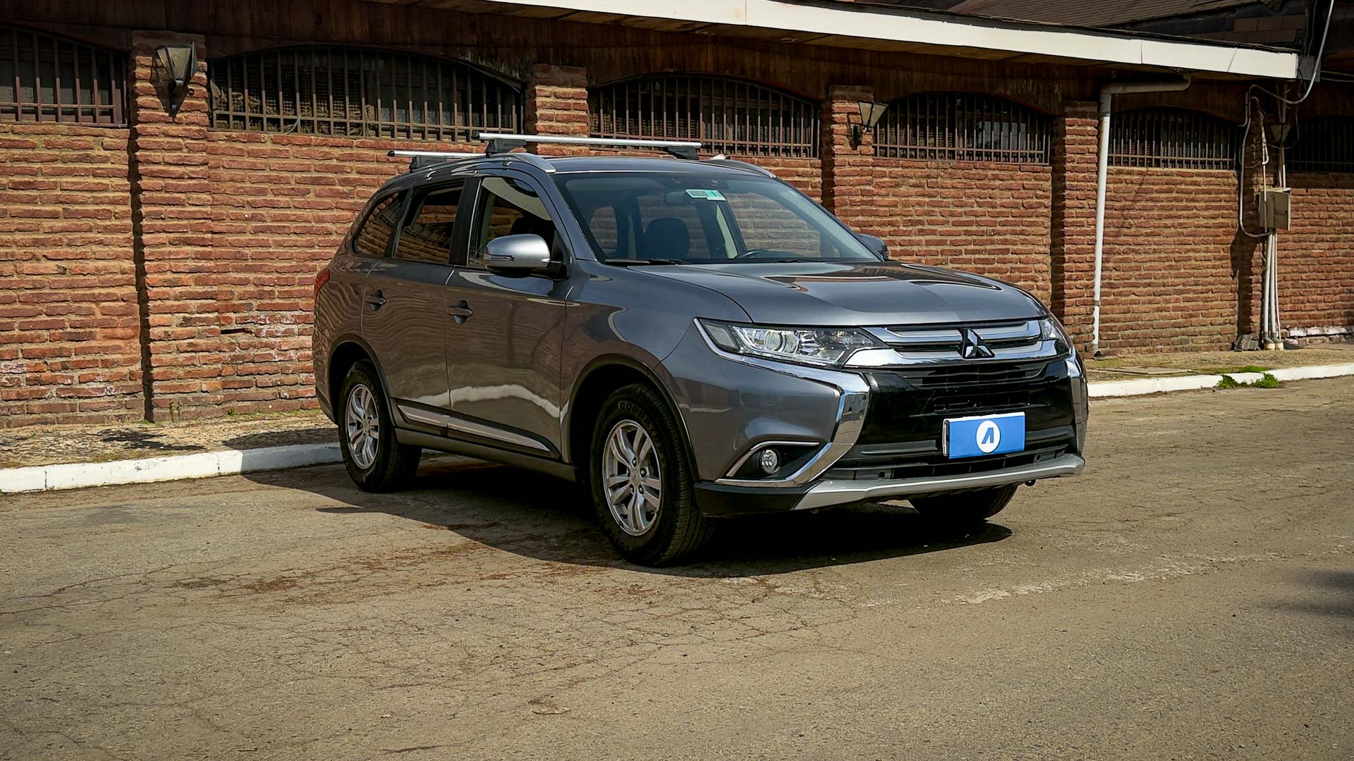 Mitsubishi Outlander — foto 5 de 25
