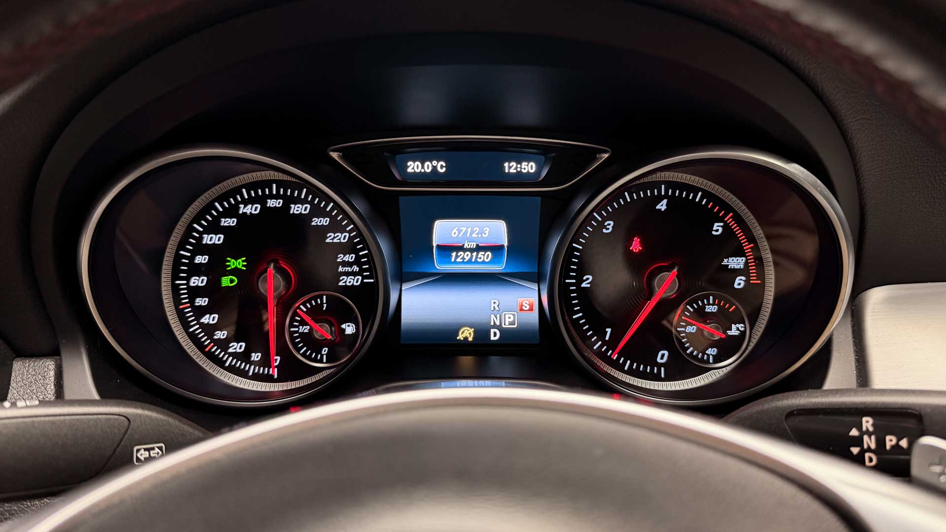 Mercedes-Benz Cla220 — foto 8 de 27