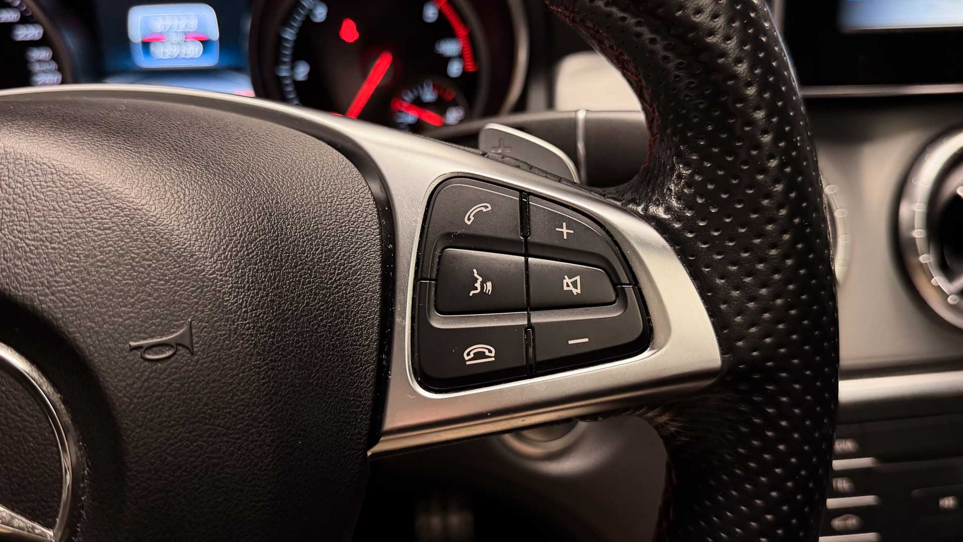 Mercedes-Benz Cla220 — foto 10 de 27