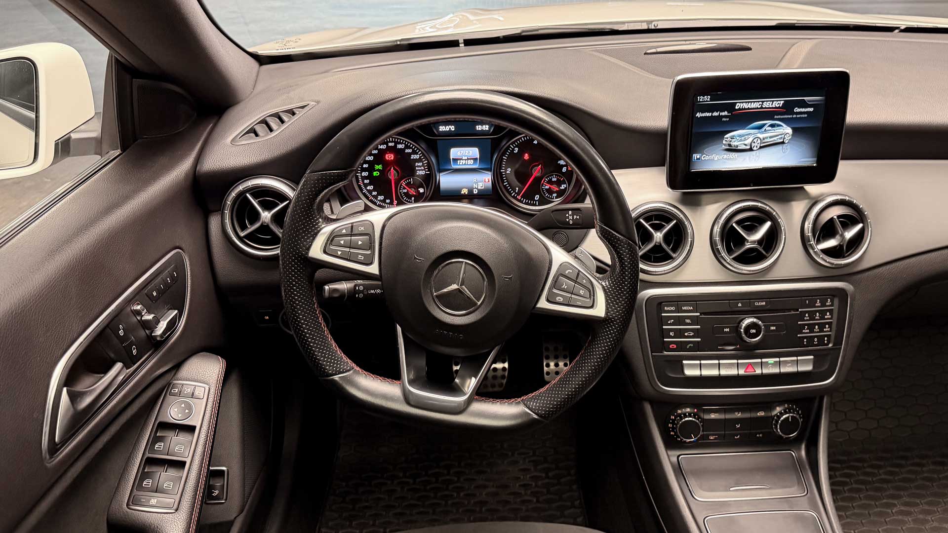 Mercedes-Benz Cla220 — foto 13 de 27