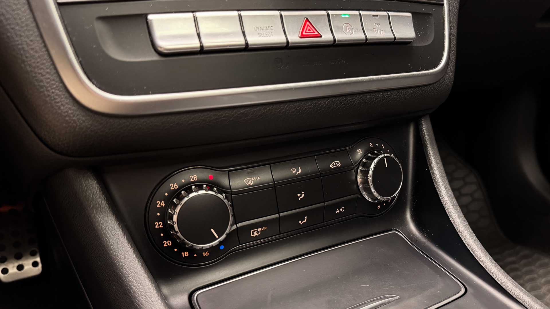 Mercedes-Benz Cla220 — foto 20 de 27