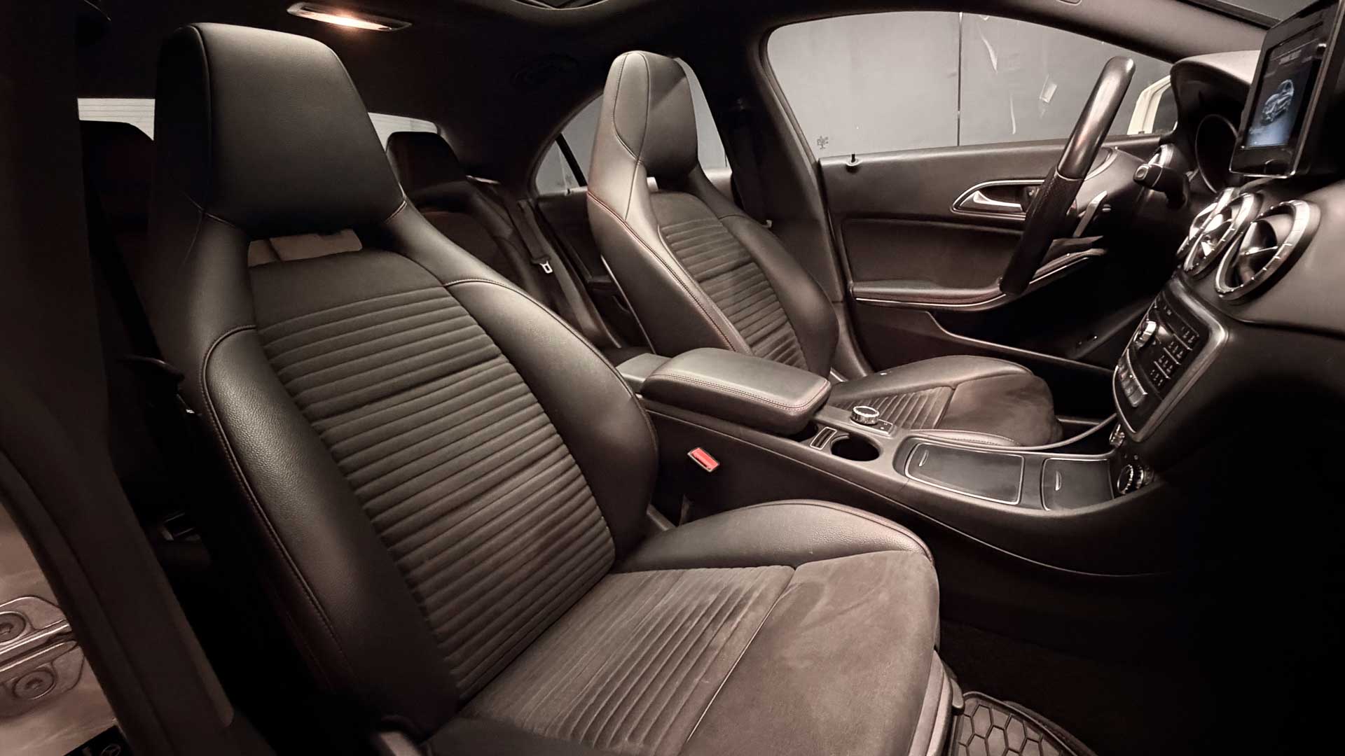 Mercedes-Benz Cla220 — foto 23 de 27