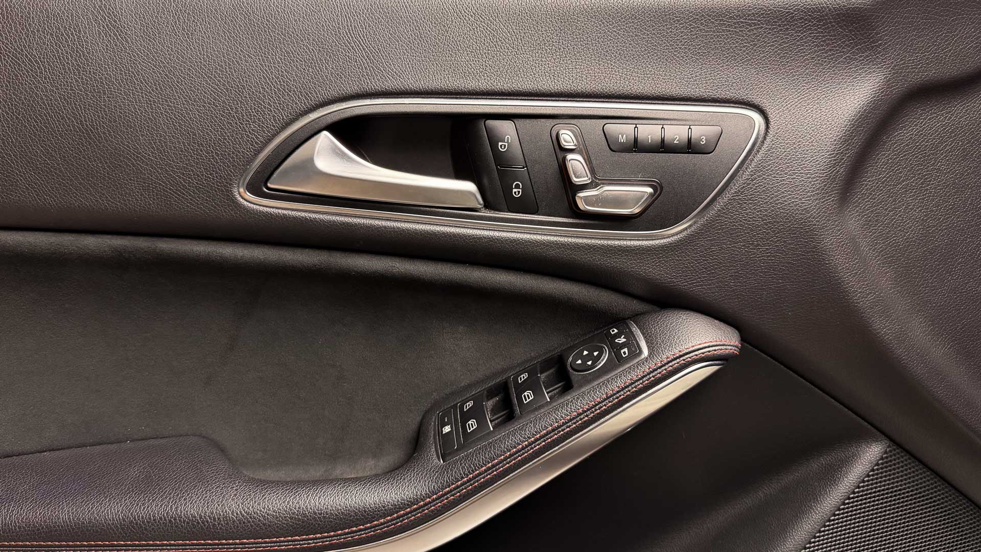Mercedes-Benz Cla220 — foto 24 de 27