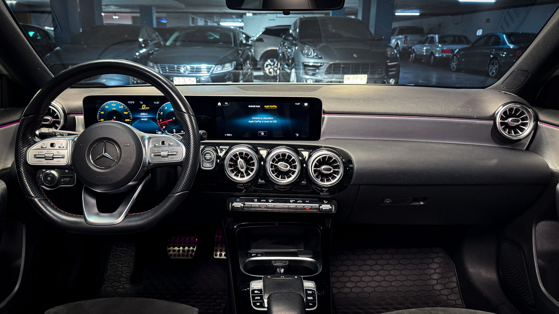 Mercedes-Benz A250 — foto 14 de 28