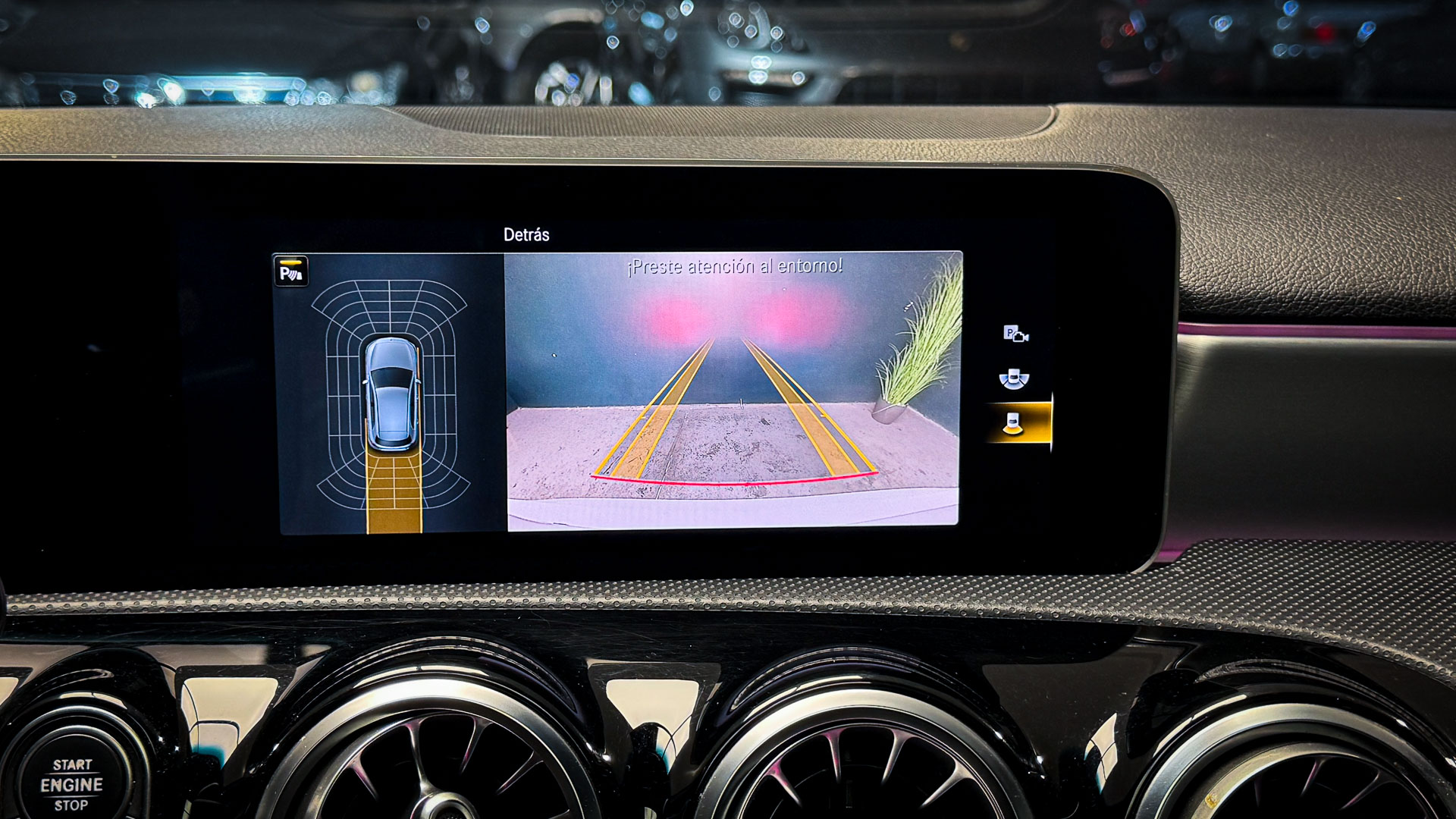 Mercedes-Benz A250 — foto 16 de 28