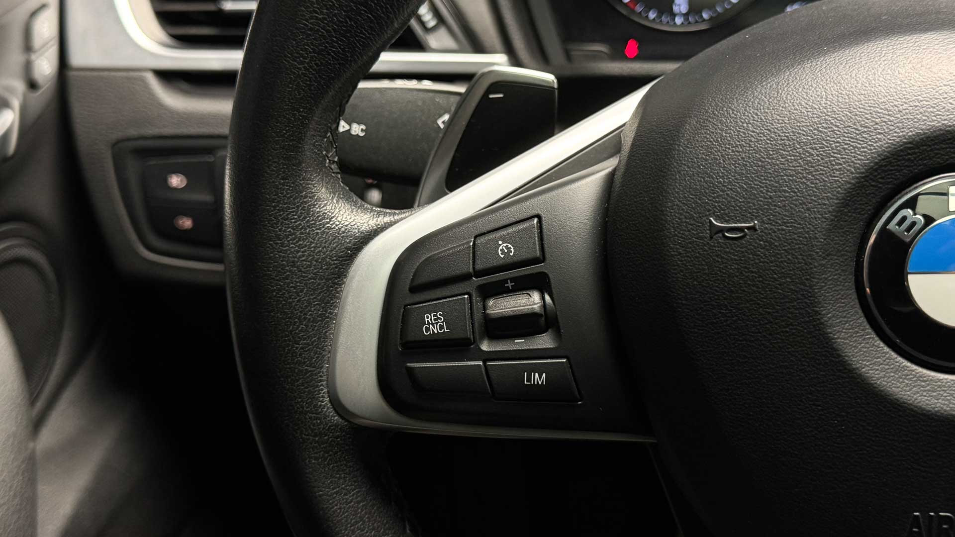 BMW X1 — foto 9 de 27
