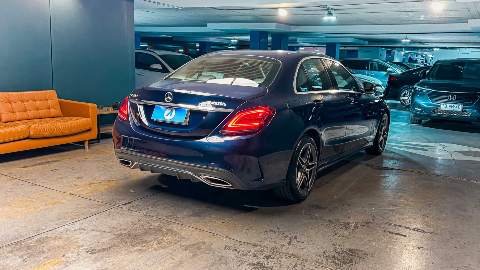 Mercedes-Benz C200 — foto 4 de 28