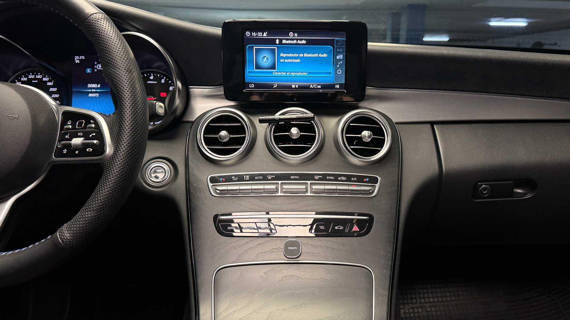 Mercedes-Benz C200 — foto 15 de 28