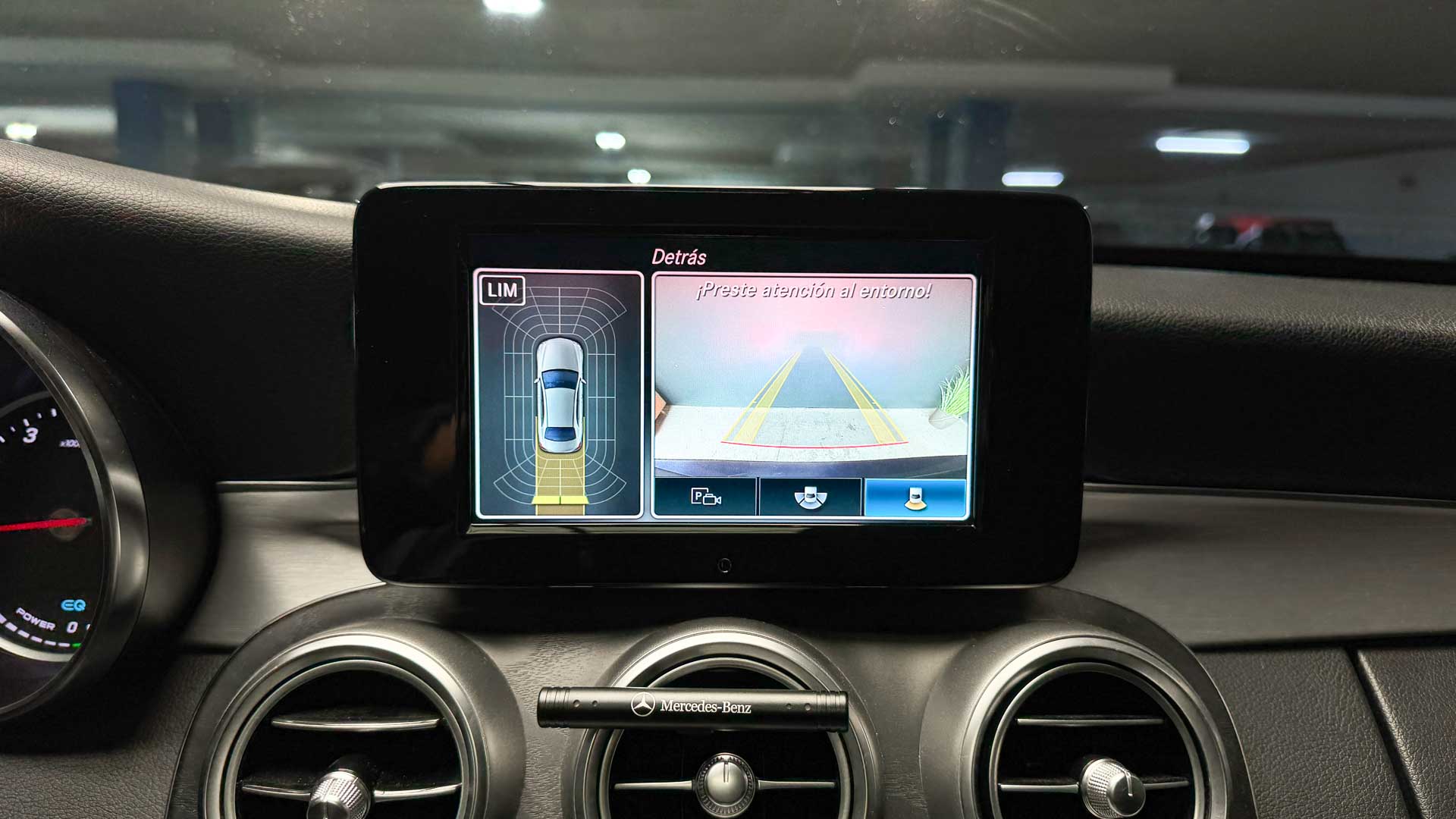 Mercedes-Benz C200 — foto 16 de 28