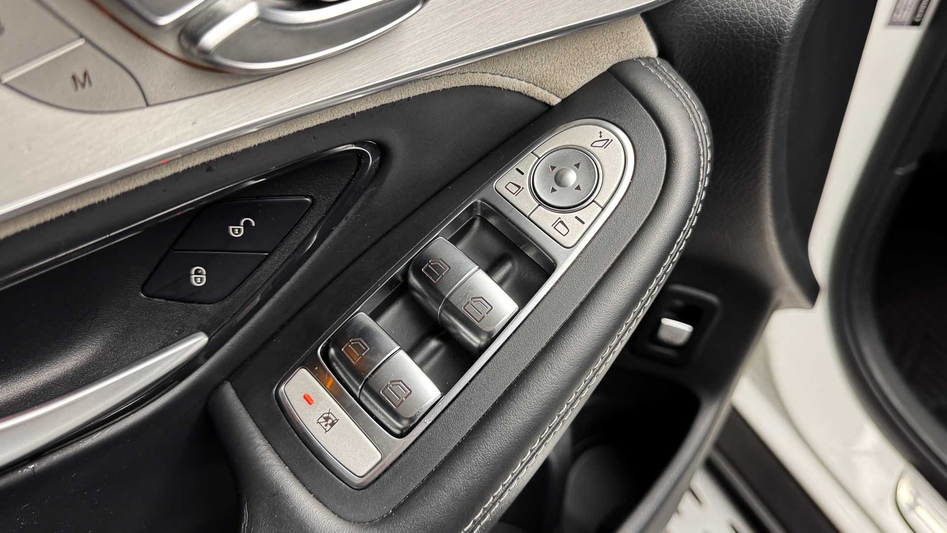 Mercedes-Benz Glc63 Amg — foto 31 de 33
