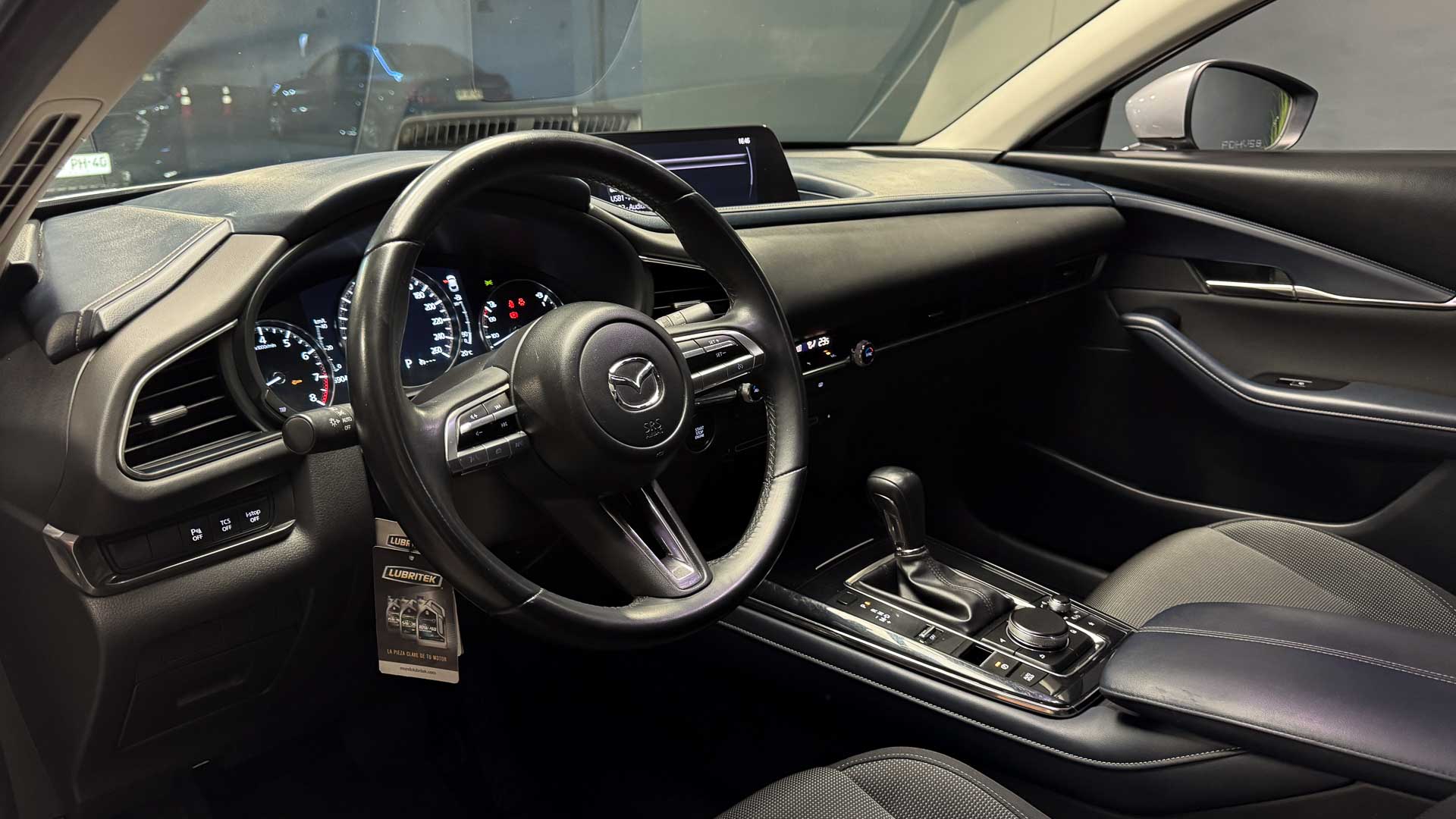 Mazda CX-30 — foto 11 de 28