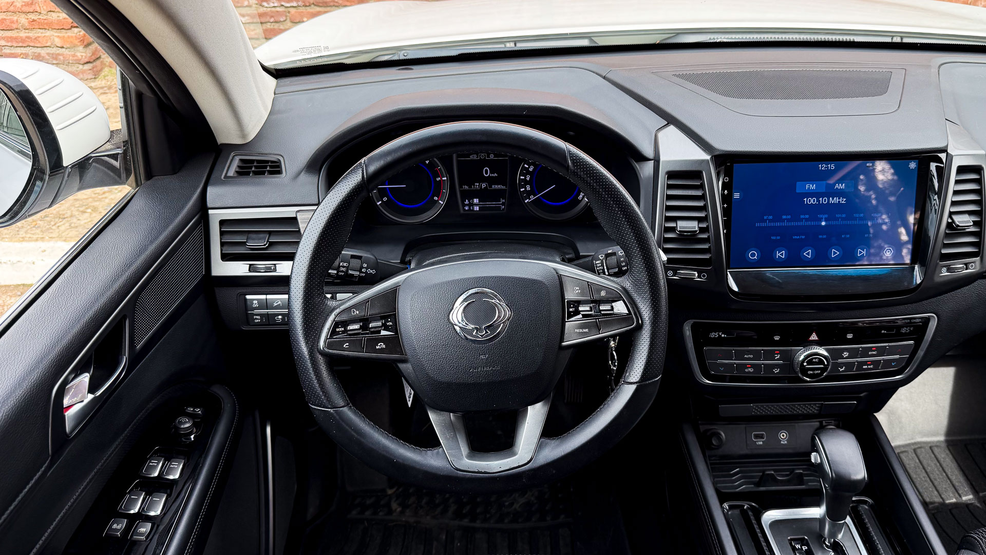 SsangYong Rexton — foto 12 de 28