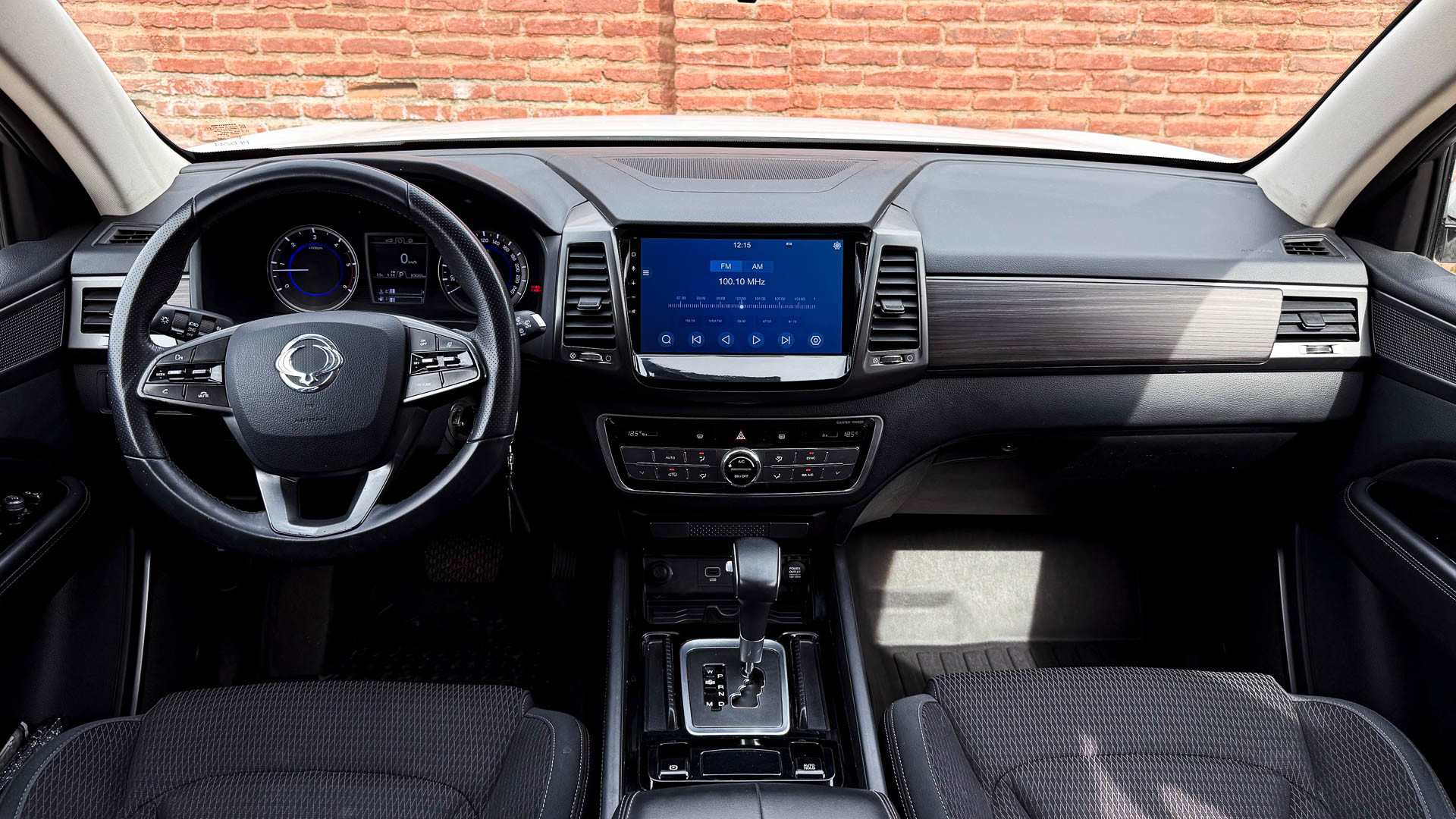 SsangYong Rexton — foto 14 de 28