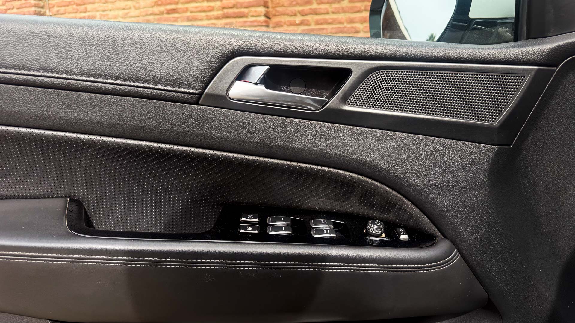 SsangYong Rexton — foto 25 de 28
