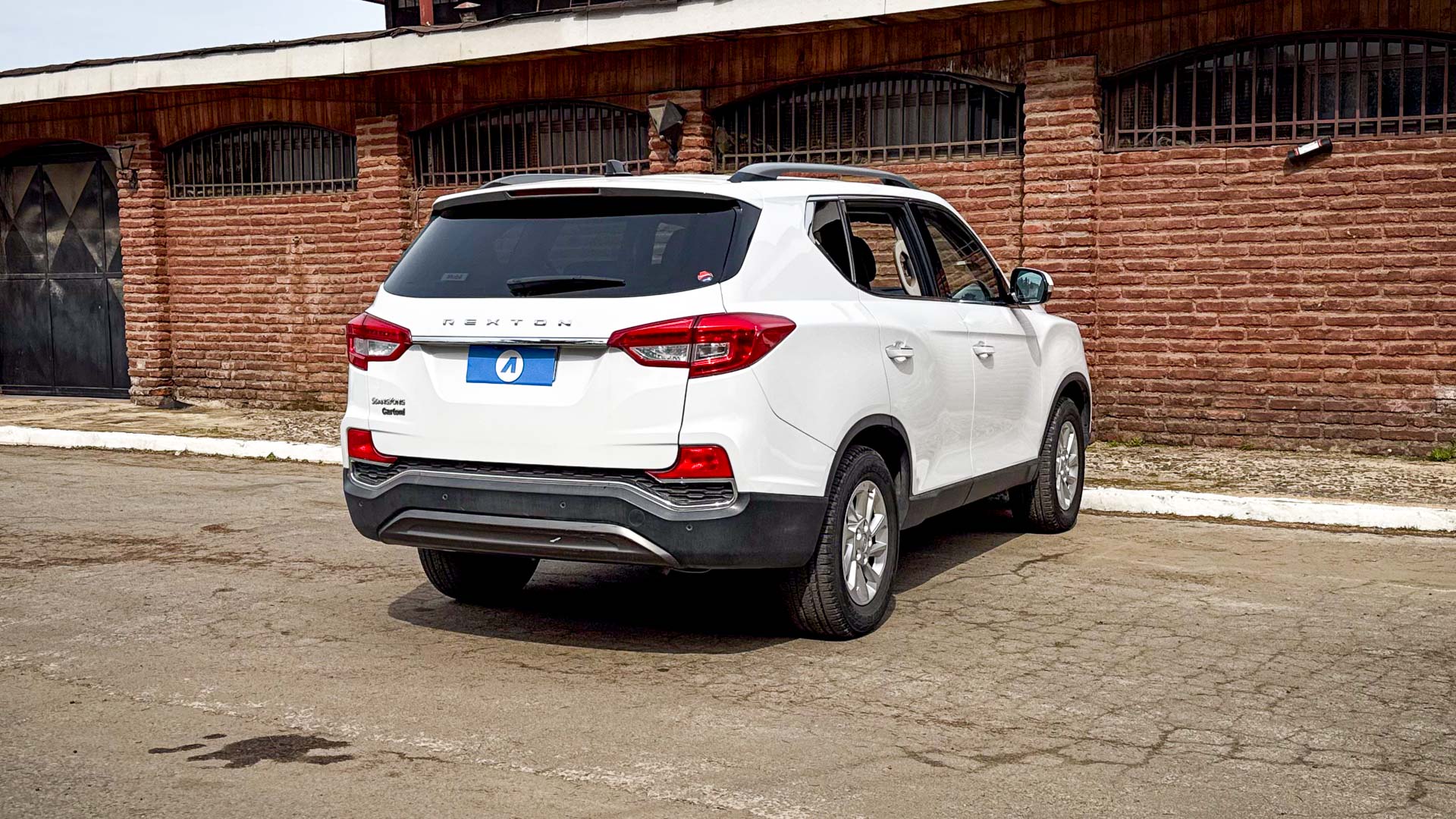 SsangYong Rexton — foto 4 de 28