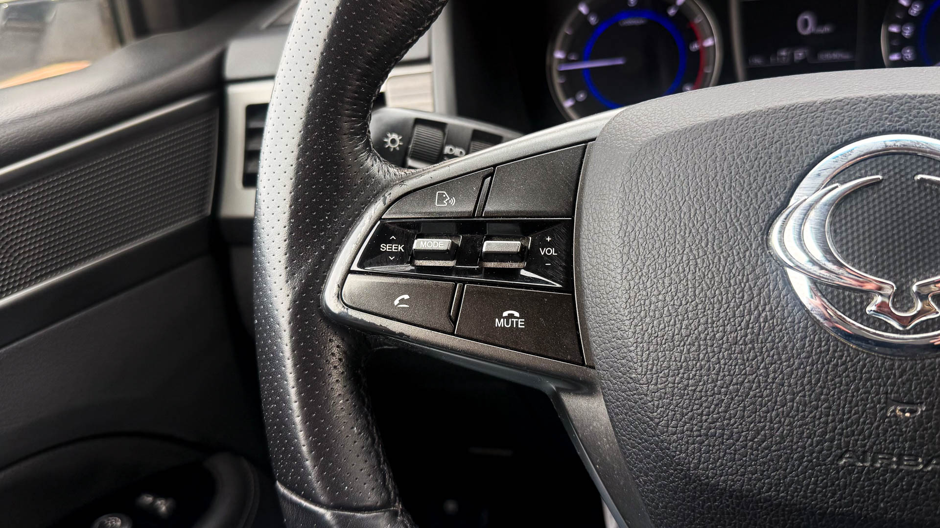 SsangYong Rexton — foto 9 de 28