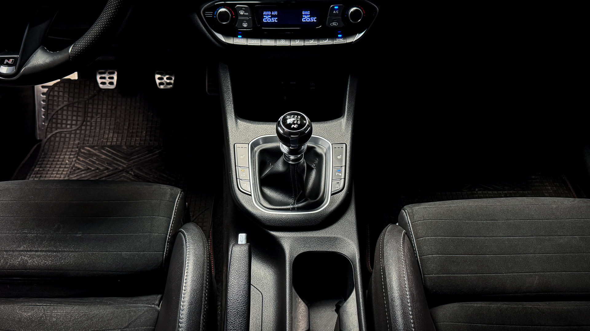 Hyundai I30N — foto 18 de 26