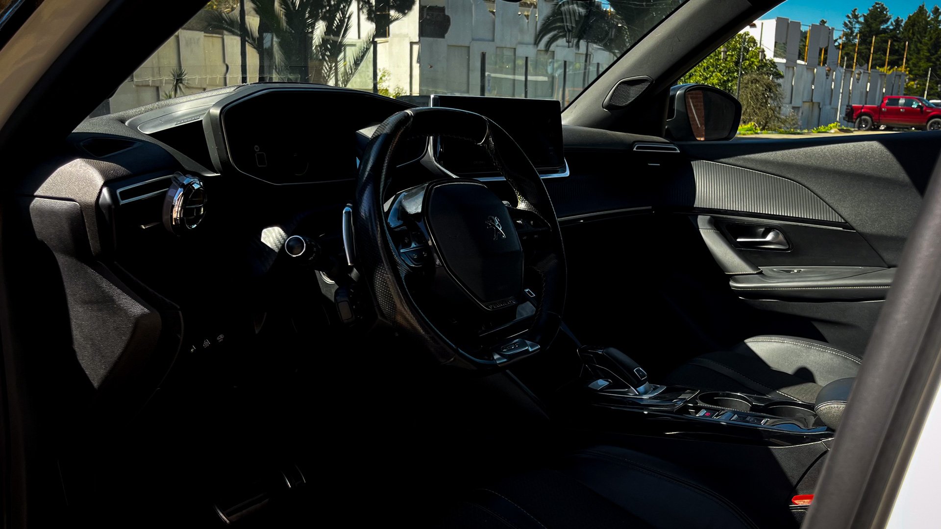 Peugeot 2008 — foto 11 de 21